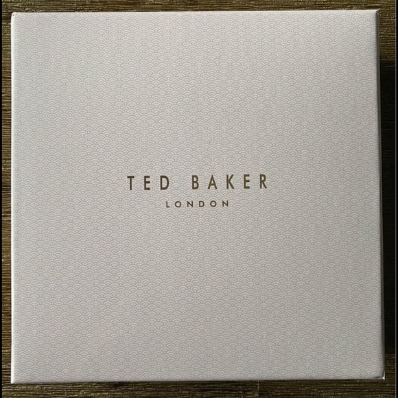 Ted Baker London Jewelry - Ted Baker Swarovski Polina Mini Drop Necklace